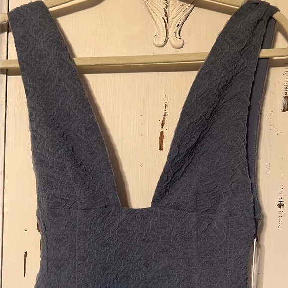 WeWoreWhat Blue Plunge Neck A-Line Sundress - Picture 9 of 15